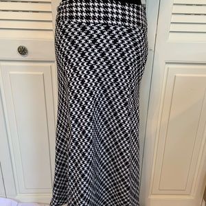 East 5th Checkered Skirt